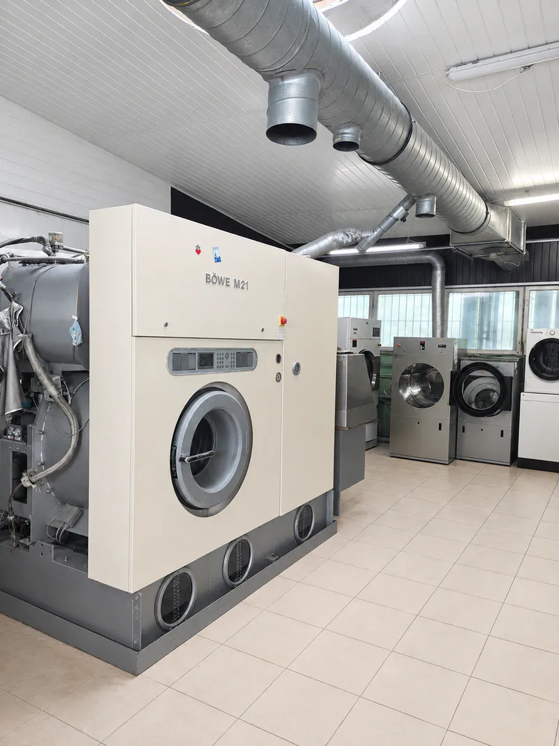 Professionelle Textilpflege im echten LeoClean Betrieb